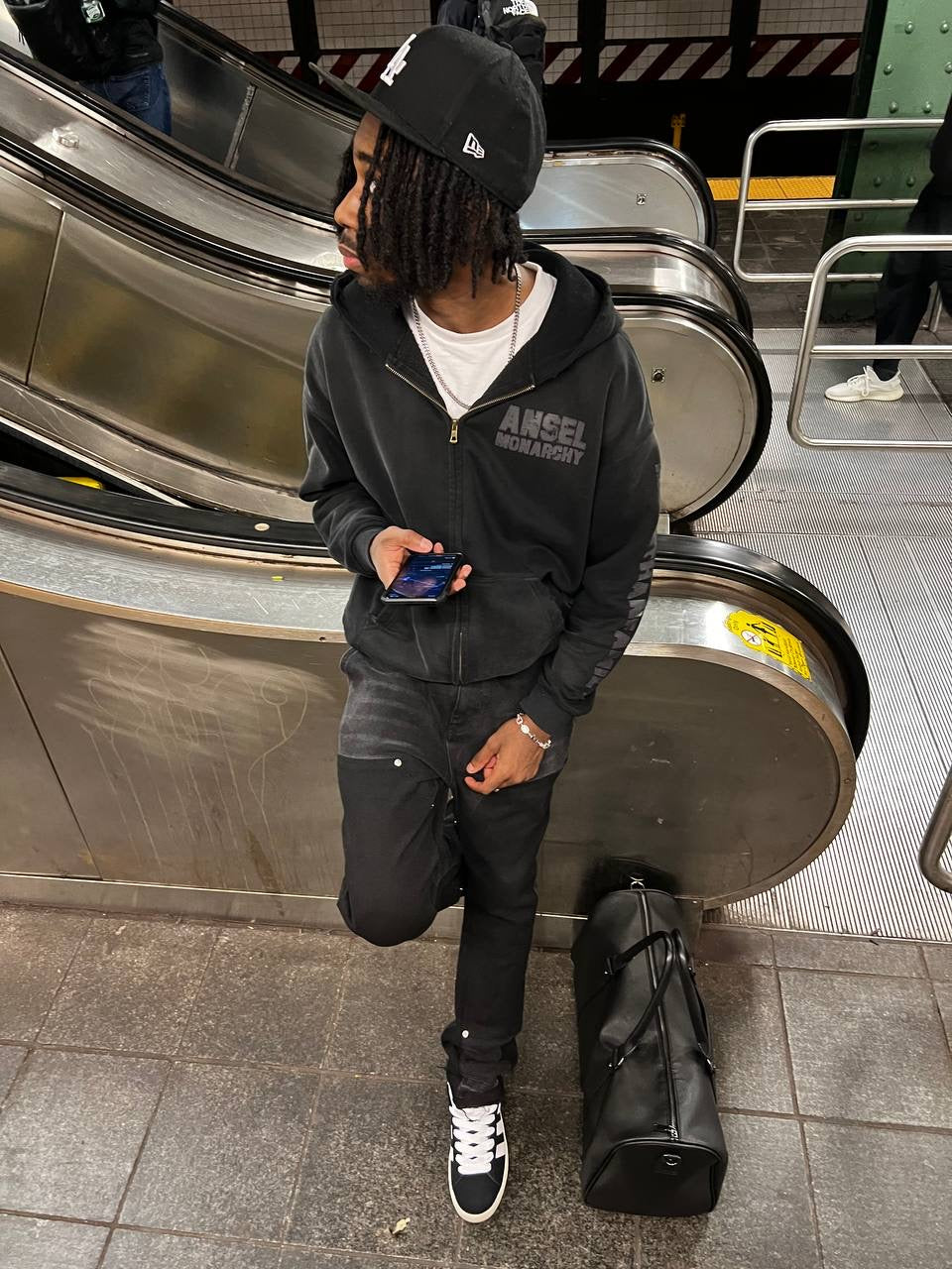 ANSEL MEMBERS ZIP UP HOODIE (BLACK)